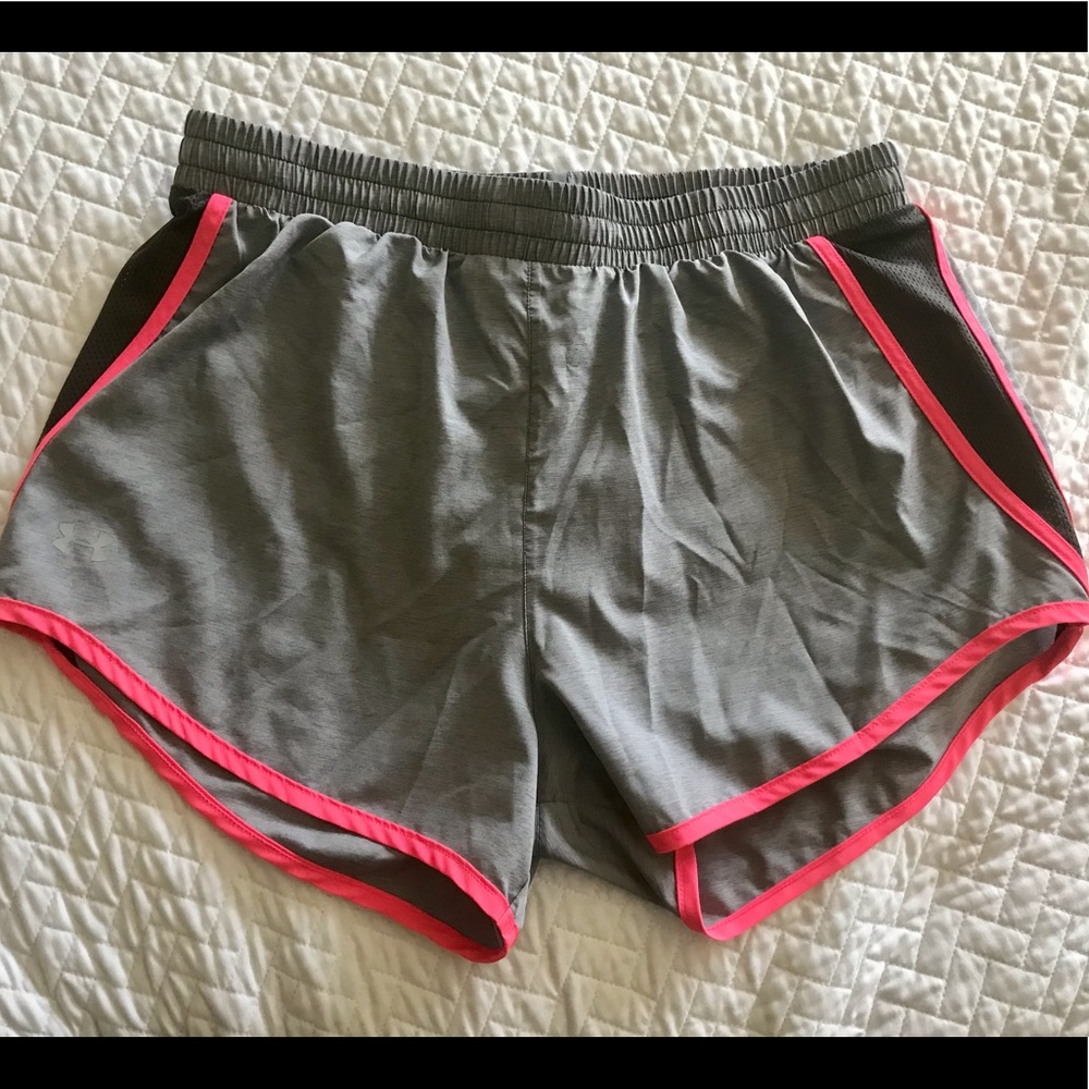 Under Armour Womens S Gray/Pink Running Shorts